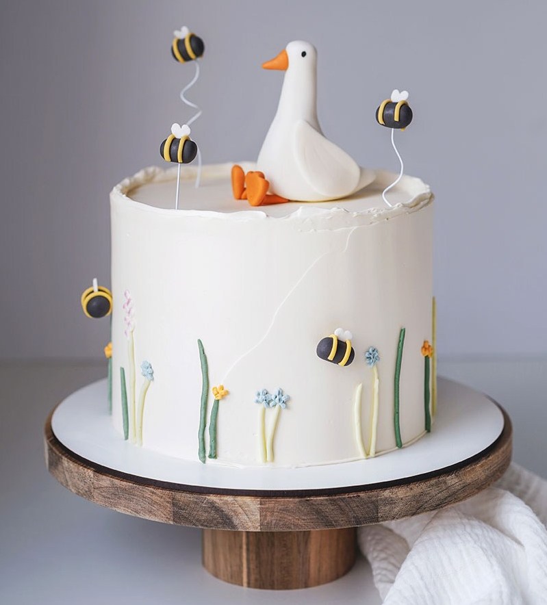 découpe layer cake, tranche layer cake, intérieur layer cake, part layer cake